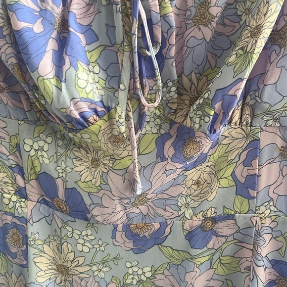 Astr the Label Floral Maxi Dress - Picture 3 of 6